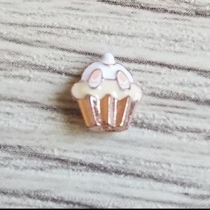 🦉HTF "Bunny Feet" Cupcake Charm